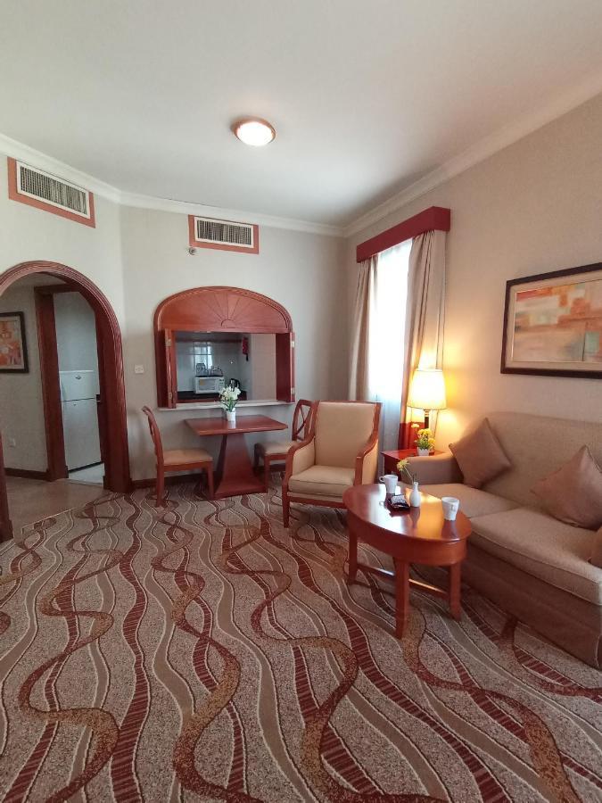 Al Diar Capital Hotel Абу Даби Екстериор снимка