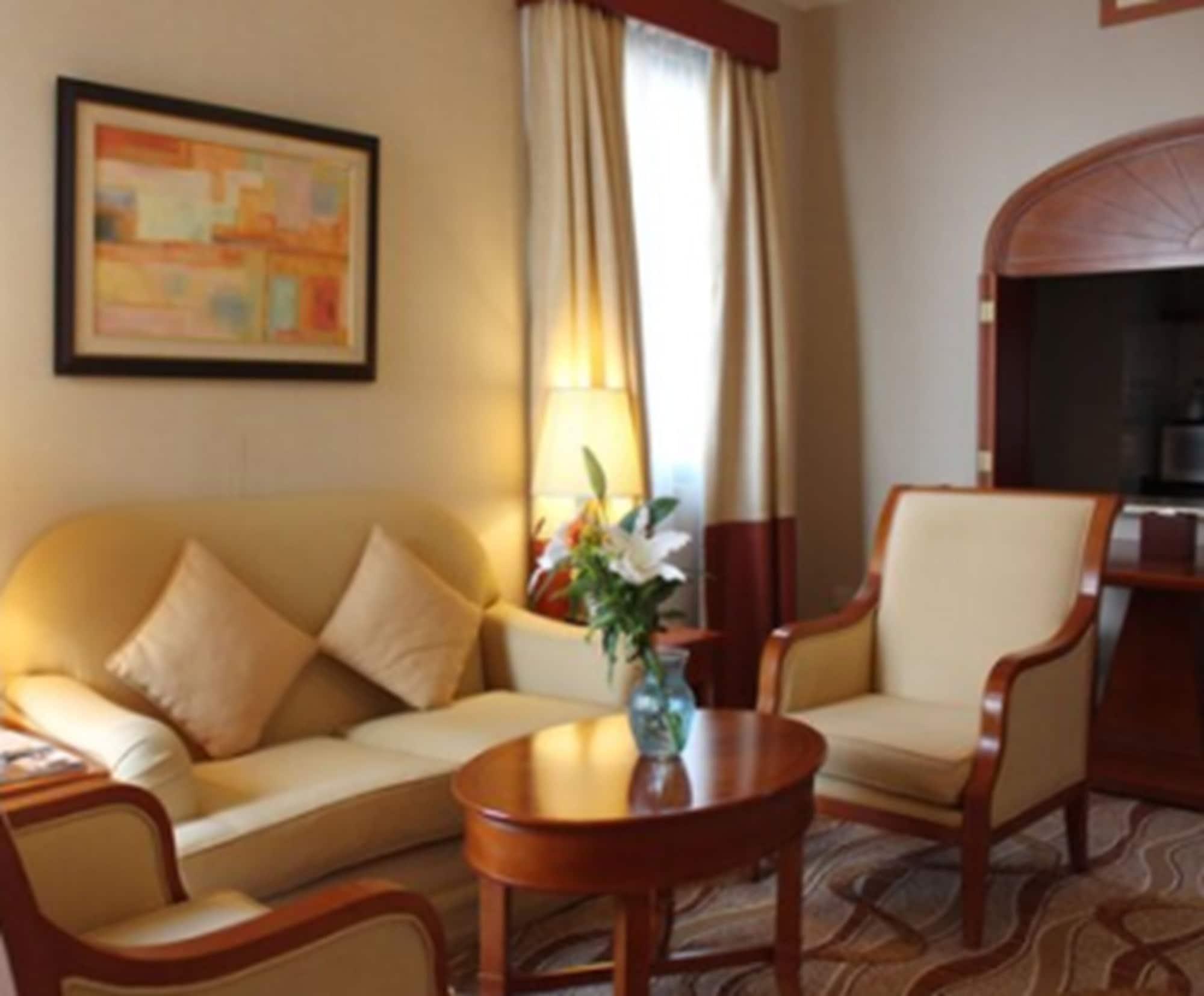 Al Diar Capital Hotel Абу Даби Екстериор снимка