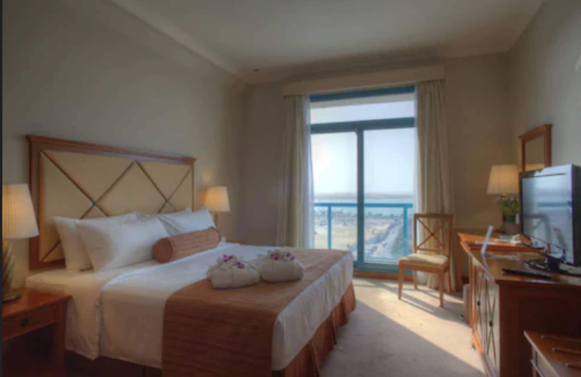 Al Diar Capital Hotel Абу Даби Екстериор снимка
