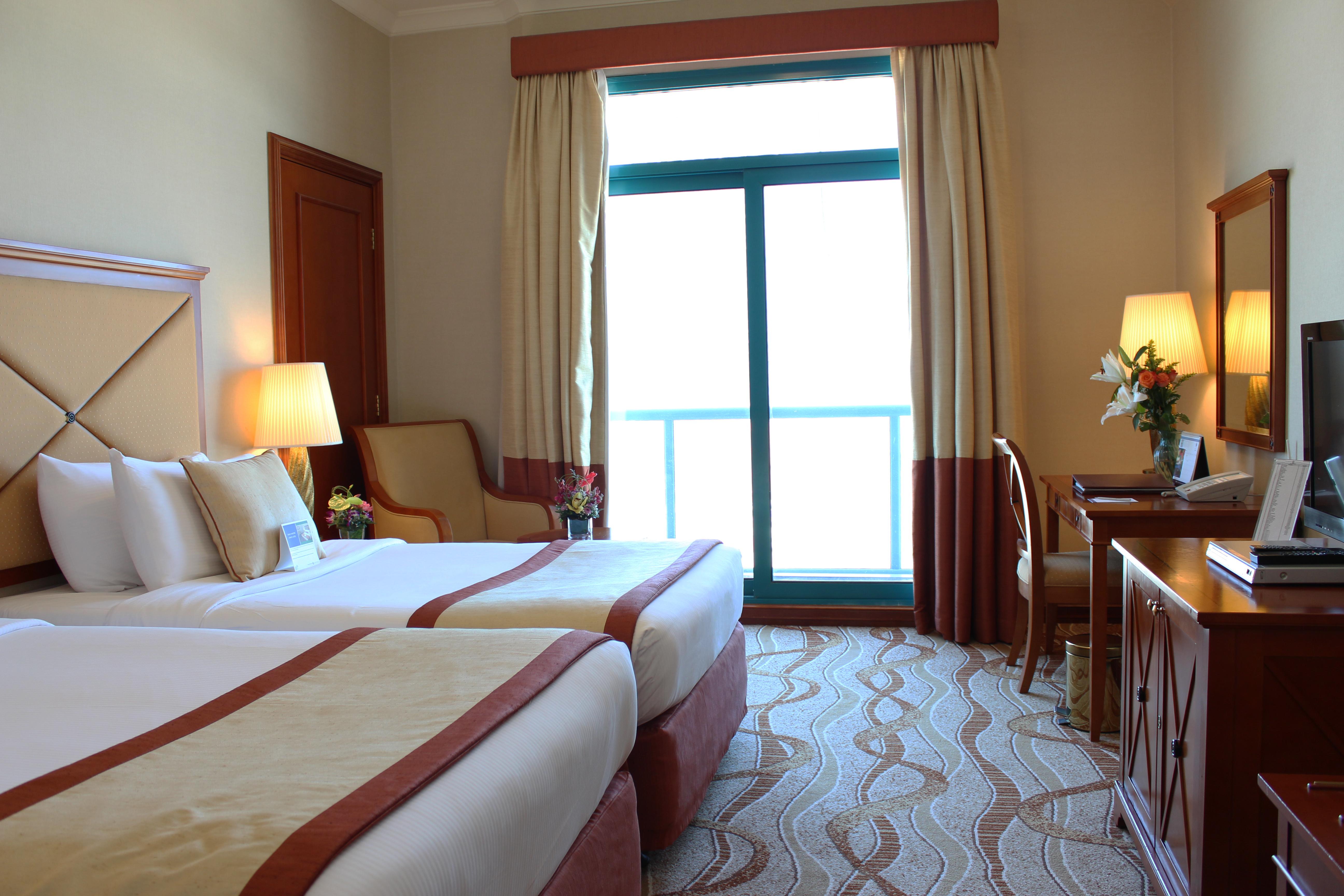 Al Diar Capital Hotel Абу Даби Екстериор снимка