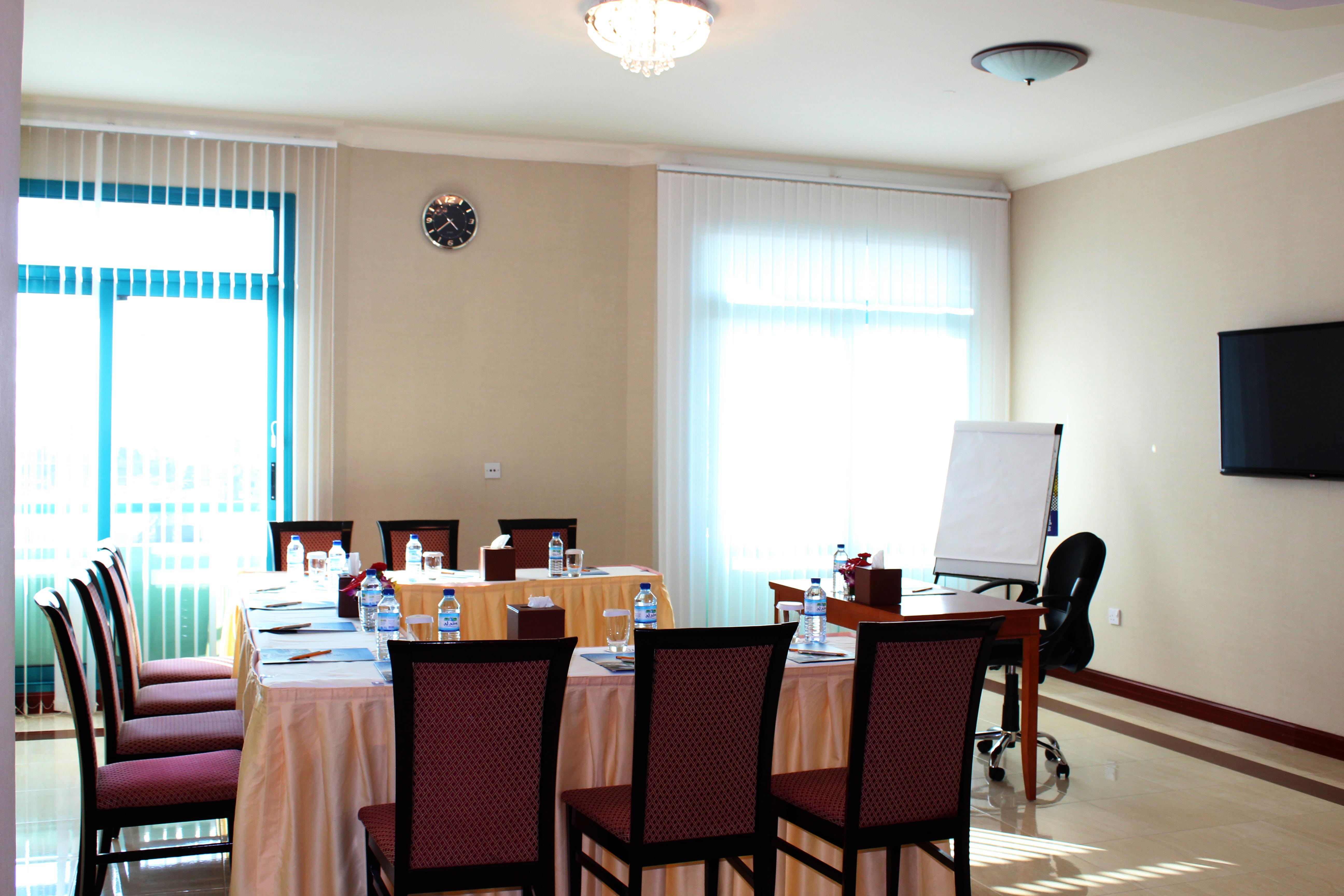Al Diar Capital Hotel Абу Даби Екстериор снимка