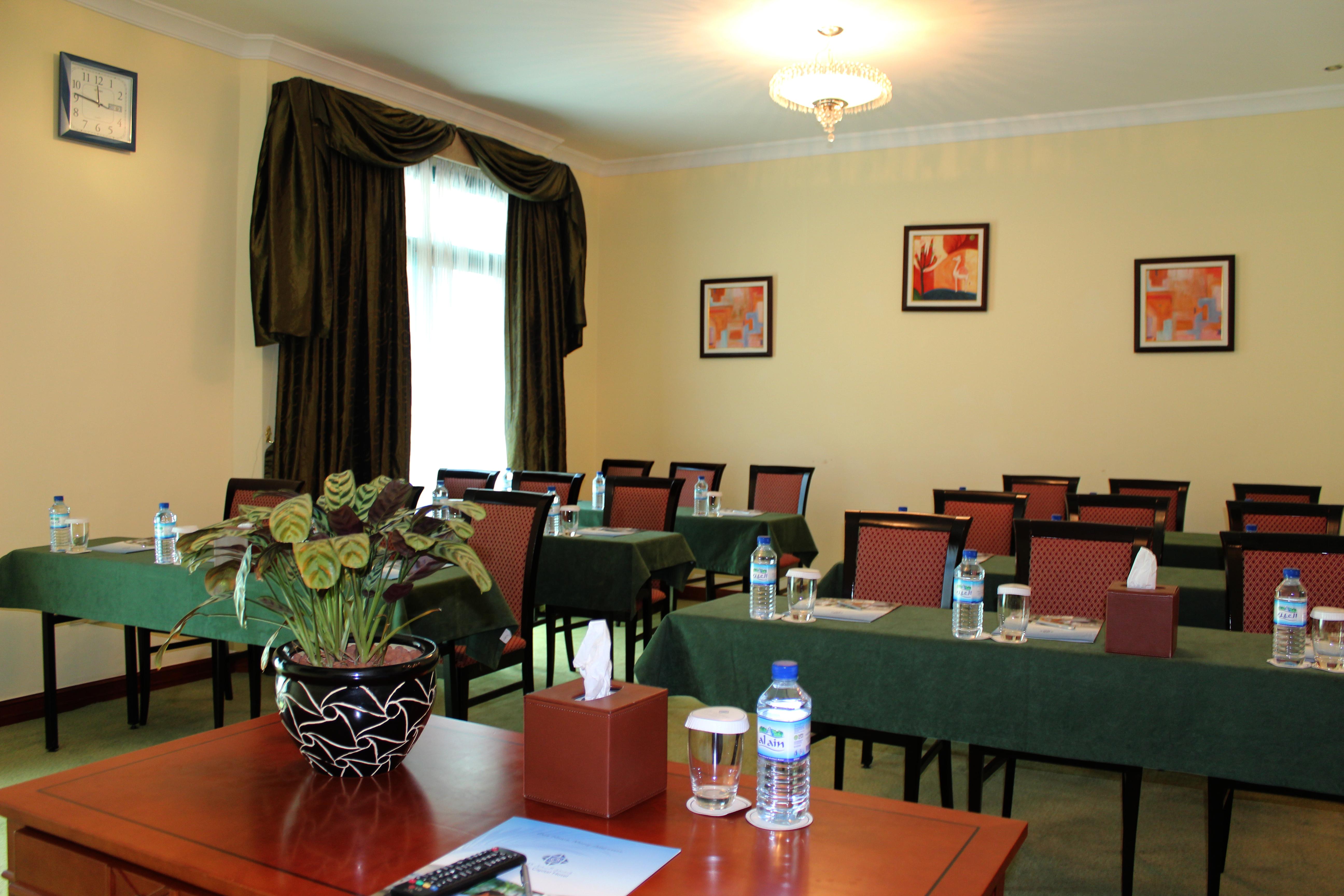 Al Diar Capital Hotel Абу Даби Екстериор снимка
