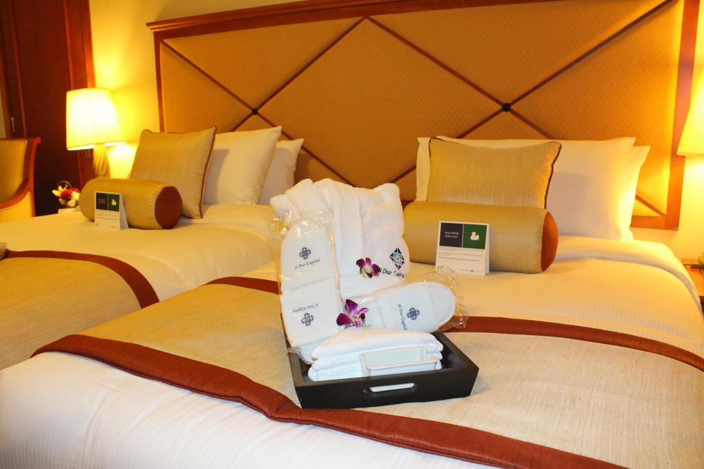 Al Diar Capital Hotel Абу Даби Екстериор снимка
