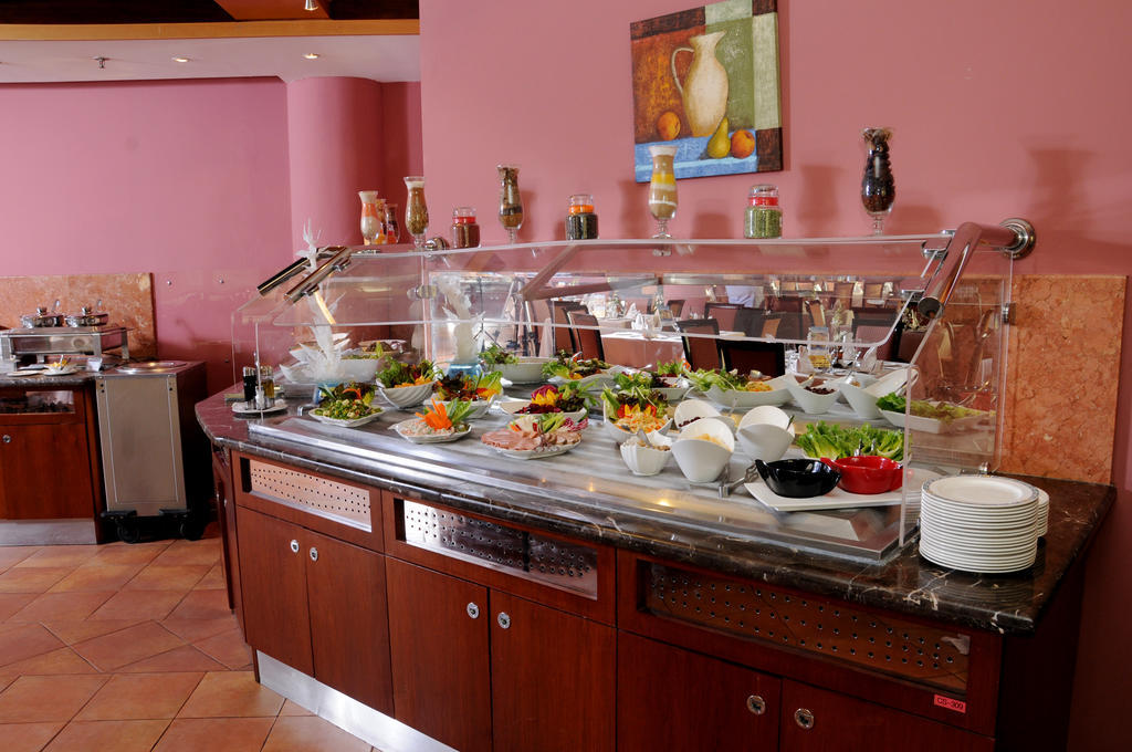 Al Diar Capital Hotel Абу Даби Екстериор снимка